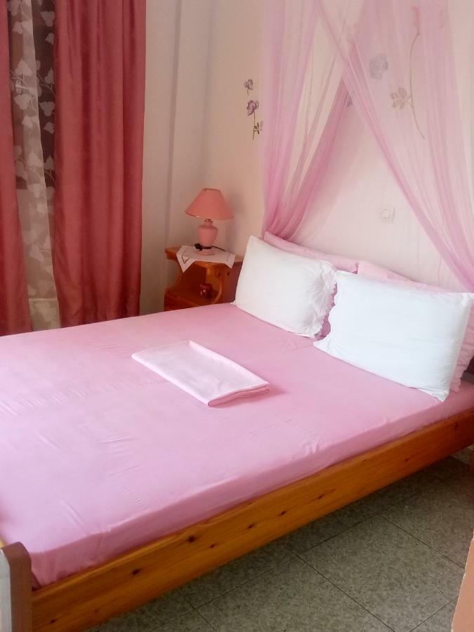 Maria Charalampaki Studios İskiri Dış mekan fotoğraf